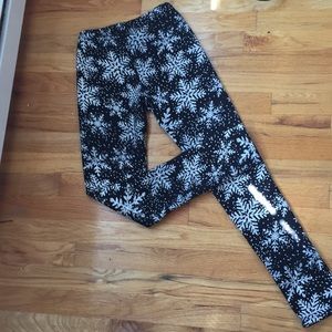 Snowflake leggings